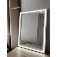 Гримерное зеркало с подсветкой светодиодной лентой в белой раме 80х60 см